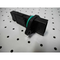 AIR FLOW METER. AIR MASS METER VW Caravelle / Multivan T5 Diesel 4/03 on AXB 4cl