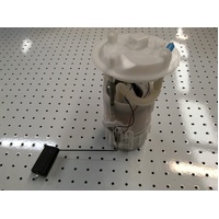 NEW GENUINE QUALITY FUEL PUMP RENAULT MEGANE II SW 11-2002  1.6L