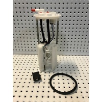 GENUINE QUALITY FUEL PUMP for TOYOTA HIACE TRH221R TRH221 01/2005-On 2.7L 